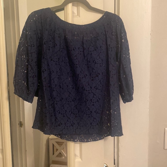 Moda International Navy Lace Blouse- size small - Picture 5 of 5